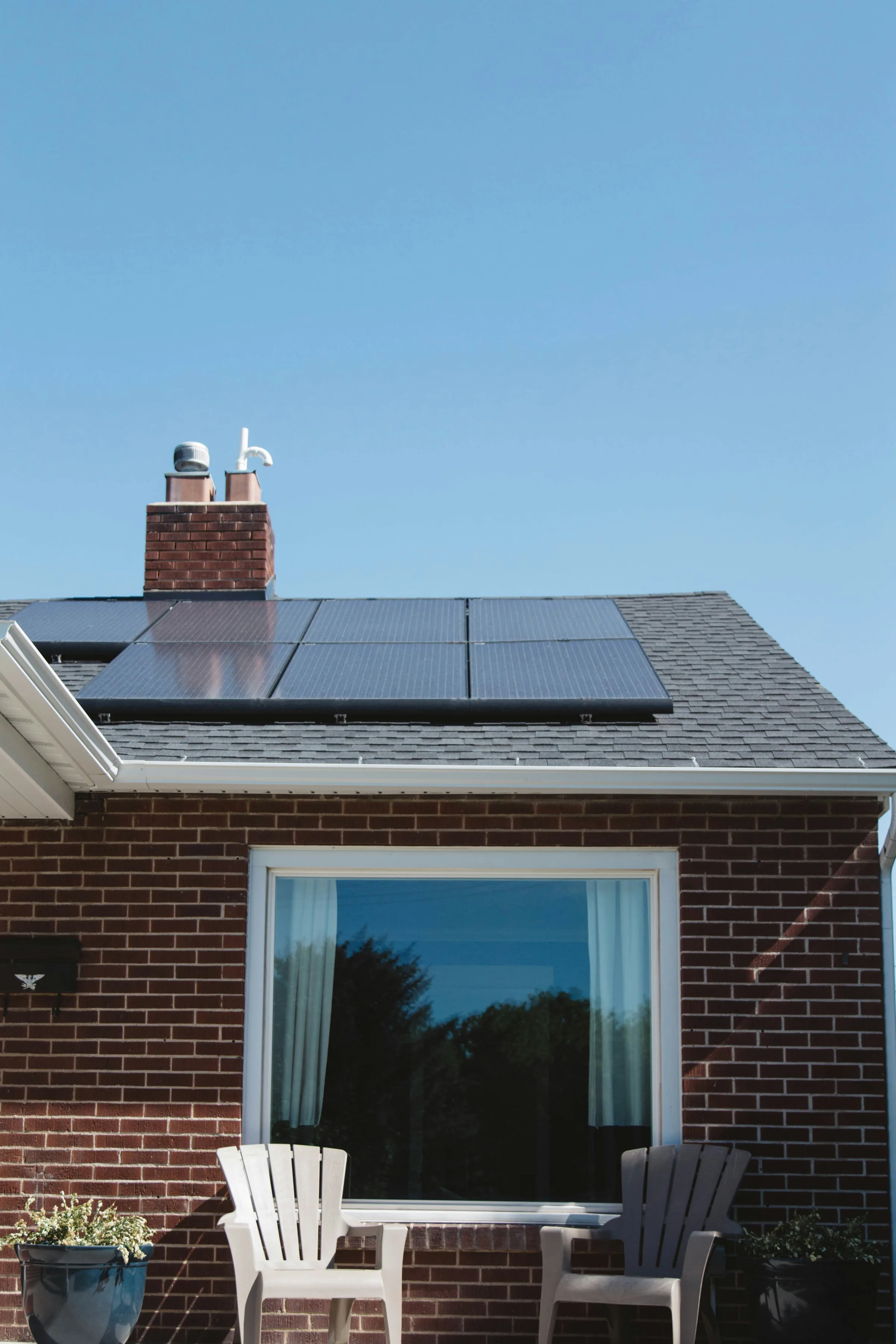 Solarni paneli na krovu porodične kuće